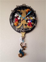 Very Cool Mickey Mouse Animated Talking Clock