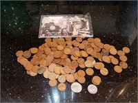 Lot Of 165 US Wheat Pennies & Mixed Coins