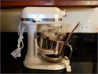 Kitchenaid 7Qt Pearl Color Mixer