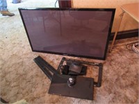 flatscreen tv w/wall mount