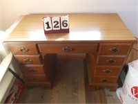 Maple Kneehole Desk