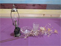 SM WORKING LAMP/ GLASS FLOWERS
