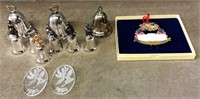 Silver plate Christmal bells (8), ormaments