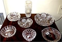 7 PCES OF ASSORTED CRYSTAL & PRESSED GLASS
