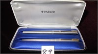 2 PCE PARKER PEN SET