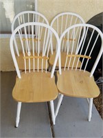 Lot of 4 Solid Wood Dining Chairs