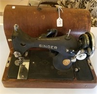 Singer Electric #128 Sewing Machine With Control