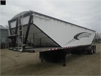 2006 Doepker, 36’ grain trailer, roll tarp,