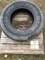 (1) 235/75R 15 tire. No rim