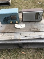 Old North Electric table radio and Optimus Table
