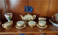 Oriental pieces, tea set