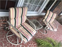 2 PATIO CHAIRS AND TABLE