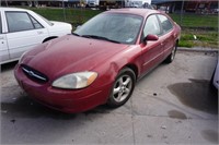 2001 Red Ford Taurus