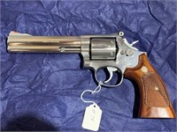 Smith & Wesson 686-3 6" barrel .357mag