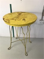 Vintage yellow Ice Crean parlor table