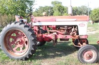 Farmall 460 w/ Schwartz wide front Runs