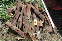 Tub of Iron Pieces & old mower blades
