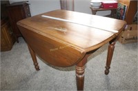 Drop Leaf Table - no extra leaves