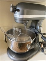 Kitchenaid Mixer and Attachments