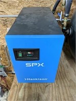 Hankison SPX
Refrigerated air dryer
120 Volt