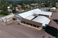 BUILDINGS ON 2.5+/- ACRES