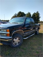 1997 CHEVY EXT CAB 4X4 1/2 TON PU BLACK