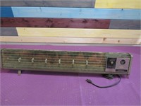 ELECTRIC HEATER 37 1/2" - WORKING