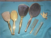 Vintage brush and mirror lot.