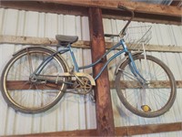 Vintage bike. You take down.