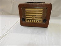Emmerson tube style vintage radio