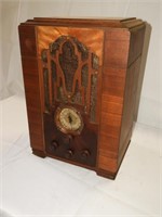 Zenith mdl 807 tube style vintage radio, wood case