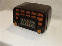 General Electric mdl 220 tube style vintage radio