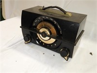 Zenith mdl J615Y tube style vintage radio
