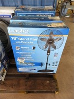 18" stand fan with remote control