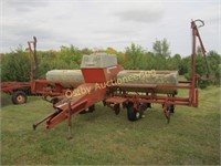 IH 400 cyclo corn planter