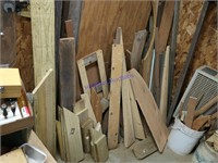 Scrap lumber, large amount