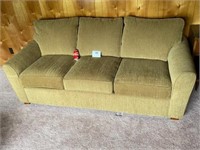 LIKE NEW LAZY BOY COUCH