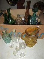 Large collection of collectable glassware,