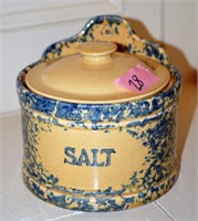 Pfaltzgraff stoneware salt box. Height: 5.5"