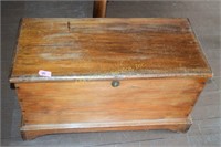 Antique trunk, 19th century. Dimensions: 17.5" hig