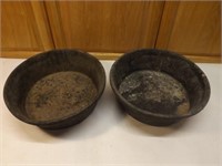 Two Rubber Feed Pans