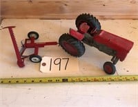 1/16 Scale Toy Massey Ferguson tractor and
