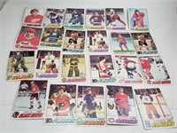 (23) 1977-78 O-PEE-CHEE HOCKEY CARDS