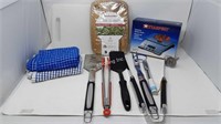 Electronic Kitchen Scale, Cutting Boards Etc - K