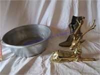 BRASS DEER AND SHOE