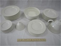 Pagnossin Ironstone Pattern 9103 (35 pieces)