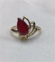 10kt Ladies Lab Ruby Ring