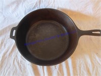 CAST IRON SKILLET