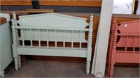 SPOOL DOUBLE BED WITH RAILS