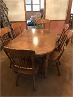 Large Inlayed Oak Dining Table w/ 6 Matching Chair